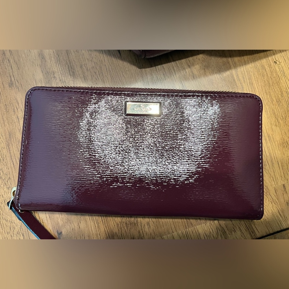 Kate Spade ♠️ Burgundy Bristol Drive Patent Leather Large Tote & Long Zip Wallet - Picture 10 of 14